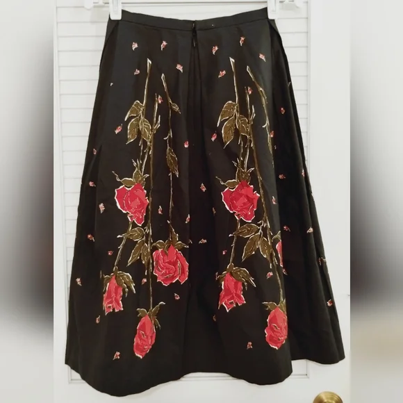 Vintage 80's Strawberry Fields Midi Floral Flair Pleated T Length Skirt. - Picture 5 of 12